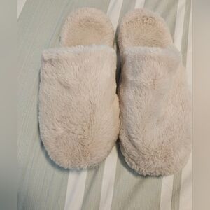 Bearpaw Slippers 7/8
